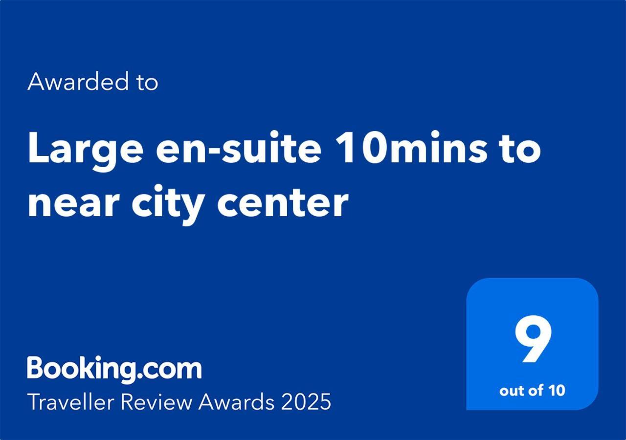 Large En-Suite 10Mins To Near City Center برمنغهام المظهر الخارجي الصورة